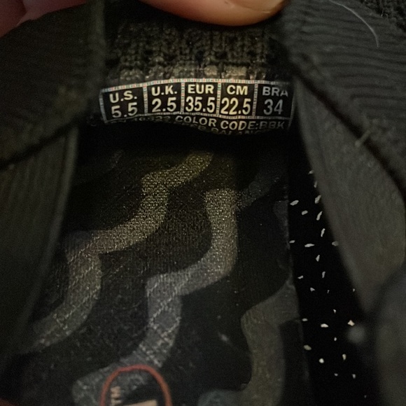 Sketchers Air-cooled Memory Foam Black - Picture 7 of 7